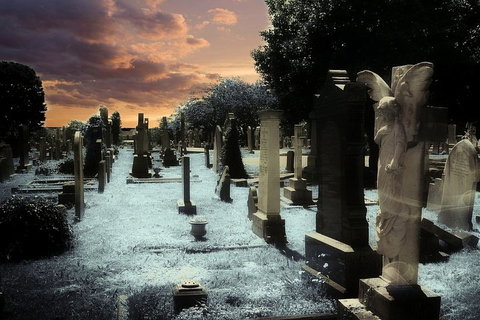 Southport Cemetery Paranormal Activity Tour QUEENSLAND - Accommodation Adelaide 1