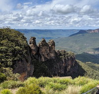 Blue Mountains Private Tour - wild kangaroos waterfalls and The Three Sisters - Accommodation Adelaide
