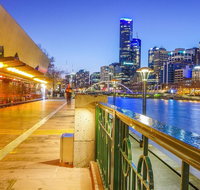 Melbourne By Night - Accommodation Adelaide