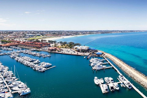 Glass Bottom Boat & Entry At AQWA - Accommodation Adelaide 2